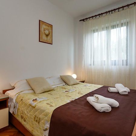 Villa Rosi Крк Экстерьер фото